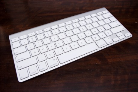 And we're done! Dvorak layout on Apple's wireless keyboard!
